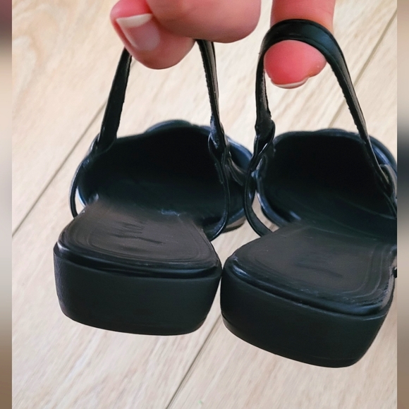 Sling back point toe flats - Picture 3 of 5